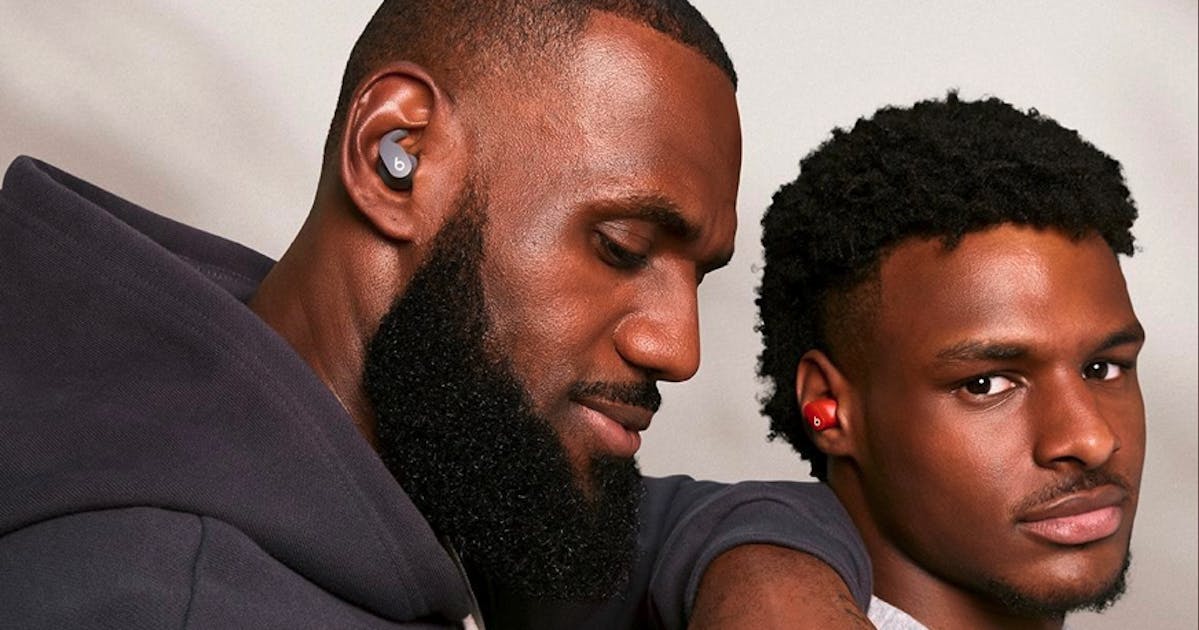 Lebron james 2025 beats by dre